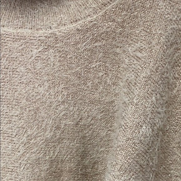 Akemi + Kin Eyelash Gold Leaf Lara Poncho - Picture 10 of 12